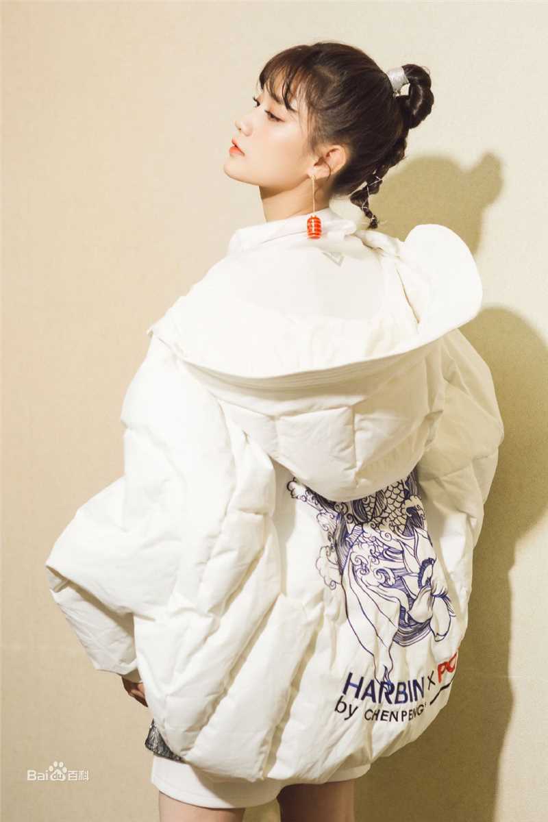 高清陈意涵(Estelle)在《纽约时装周》中的图册