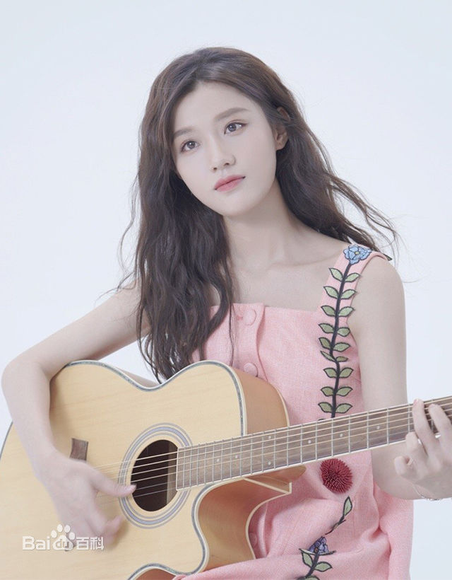 陈意涵(Estelle)前后照片