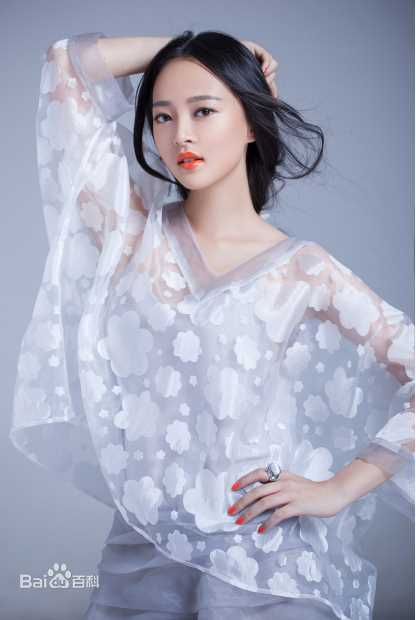 冯越帅气黑白性感图片图集