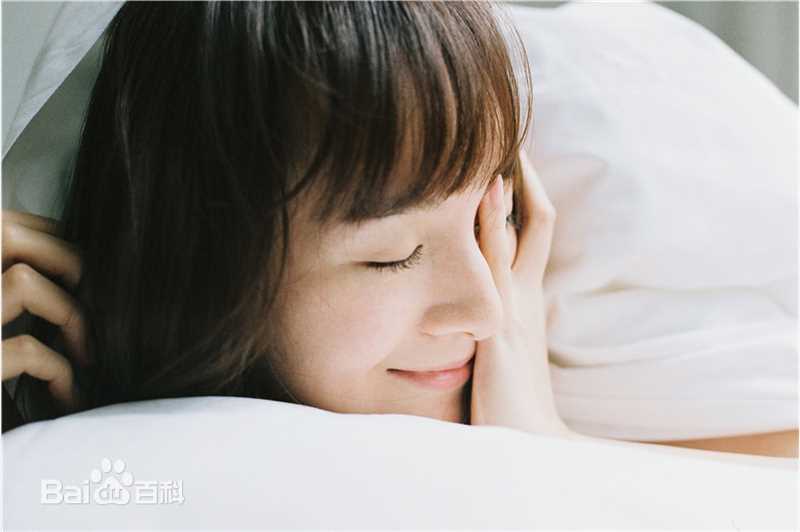 李依伊最全素颜背心壁纸