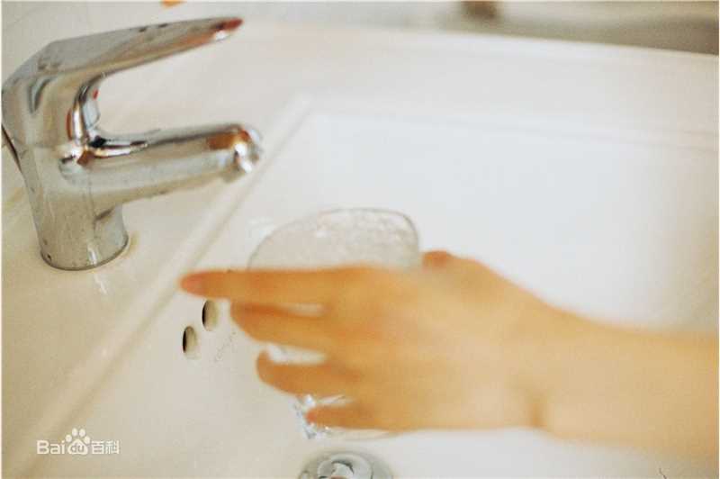 李依伊最全素颜背心壁纸