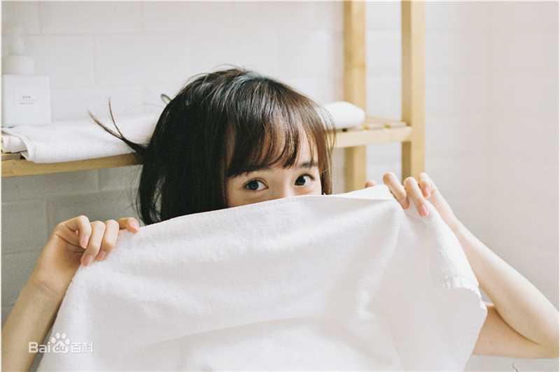 李依伊最全素颜背心壁纸