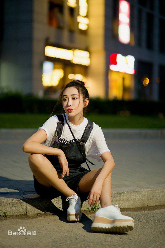 杜若溪(sunny)时尚街拍照前后照片