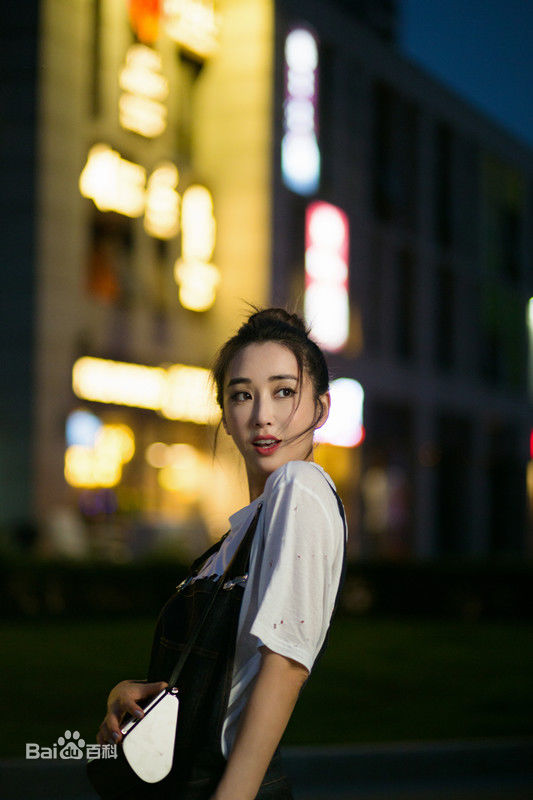 杜若溪(sunny)时尚街拍照前后照片