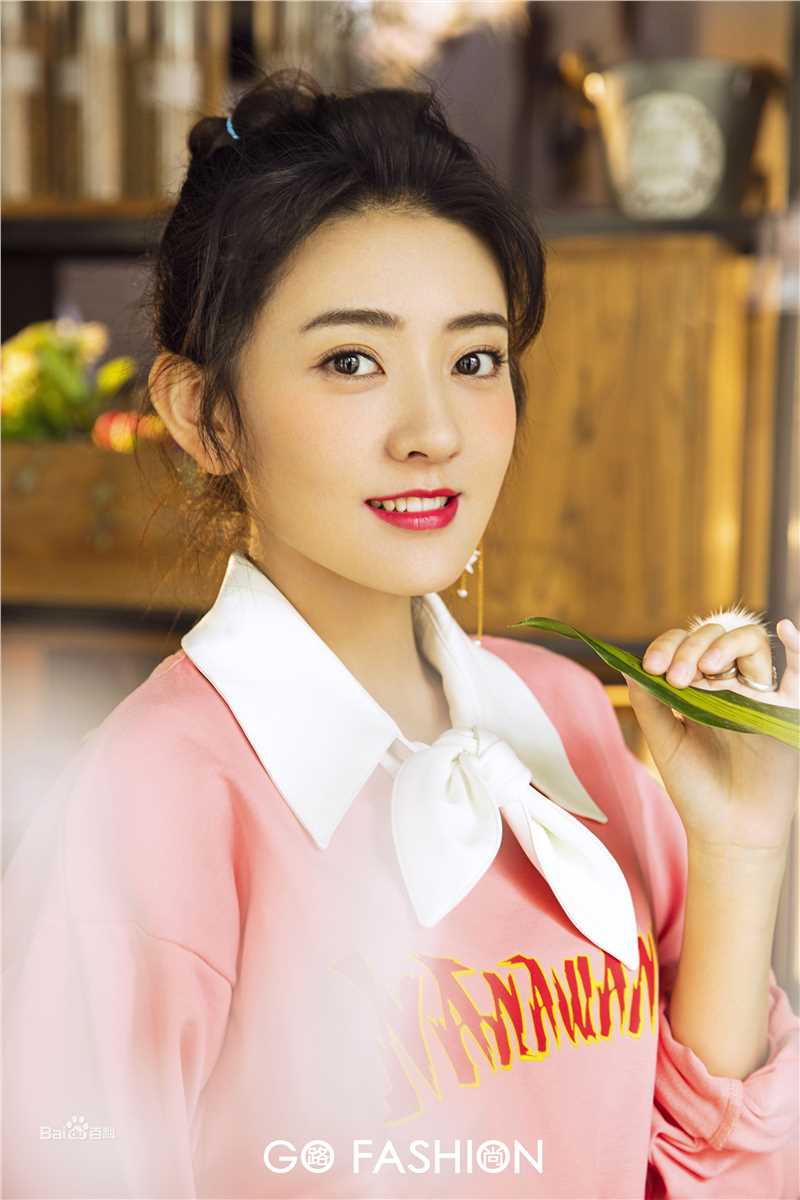 梁洁Go Fashion生活照相册