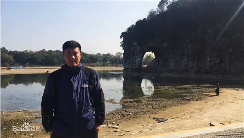 十木吉(lifes lee)工作照性感图片图集