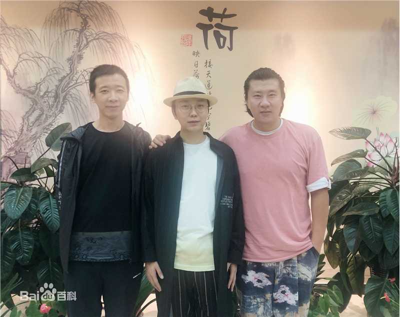 十木吉(lifes lee)工作照性感图片图集