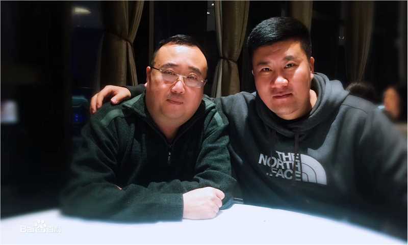 十木吉(lifes lee)工作照性感图片图集