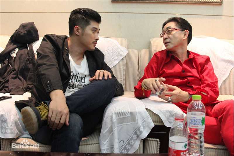 最全隋存毅在最炫国剧风《新燕子李三》开播仪式中的相册