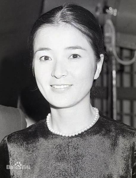 倍赏千惠子(ばいしょう ちえこ Baishou chieko)最新倍赏千恵子 特集壁纸