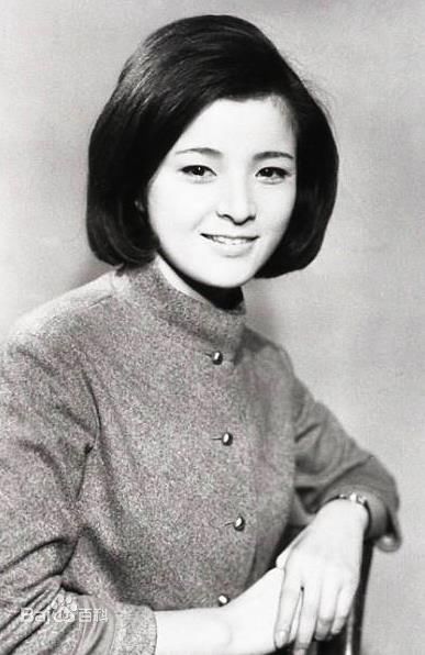 倍赏千惠子(ばいしょう ちえこ Baishou chieko)最新倍赏千恵子 特集壁纸