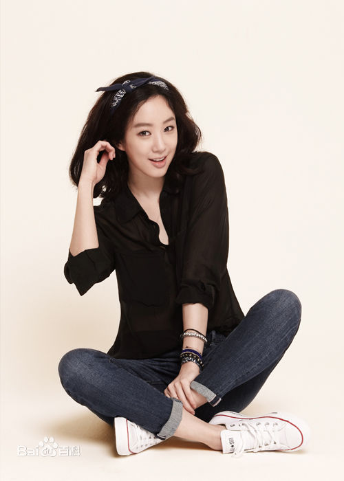郑丽媛(,Jung Ryeo Won)最优质照片相册