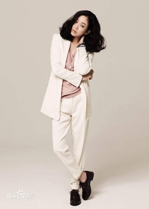 郑丽媛(,Jung Ryeo Won)最优质照片相册