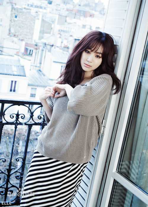 郑丽媛(,Jung Ryeo Won)最优质照片相册