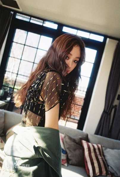 郑丽媛(,Jung Ryeo Won)最优质照片相册