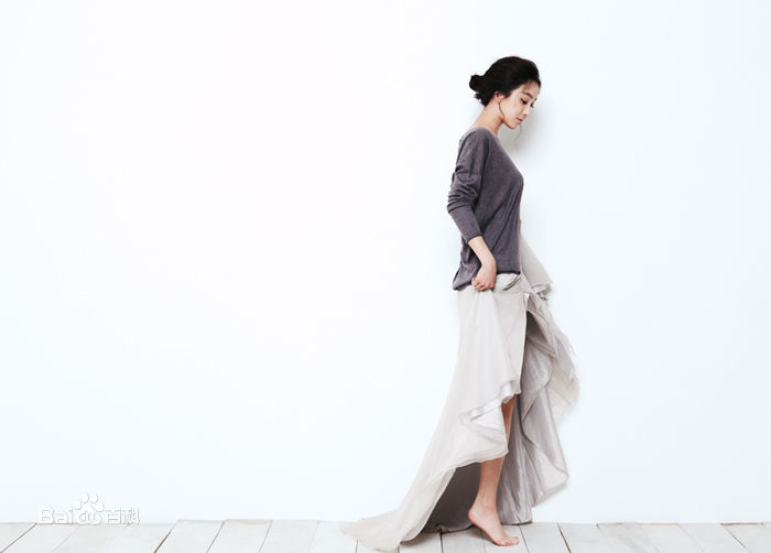 郑丽媛(,Jung Ryeo Won)最优质照片相册