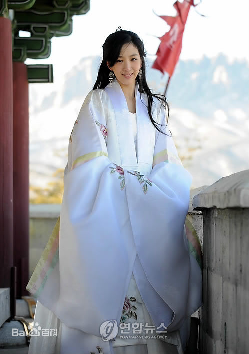 郑丽媛(,Jung Ryeo Won)王女自鸣鼓性感图片图集