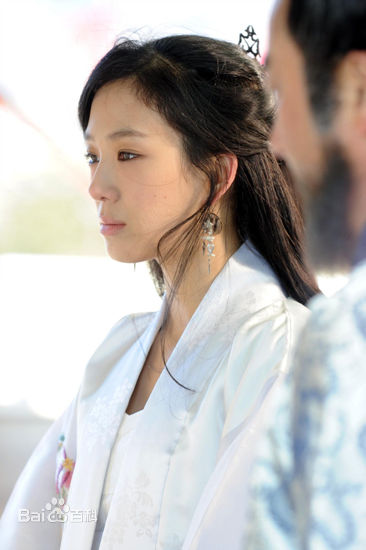 郑丽媛(,Jung Ryeo Won)王女自鸣鼓性感图片图集