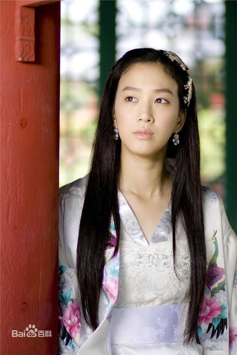 郑丽媛(,Jung Ryeo Won)王女自鸣鼓性感图片图集