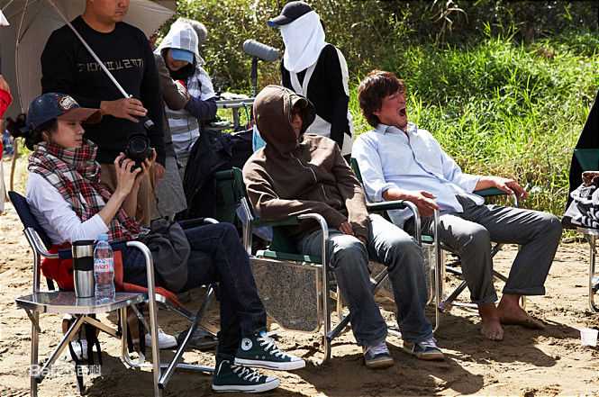 郑丽媛(,Jung Ryeo Won)《金氏漂流记》精选剧照