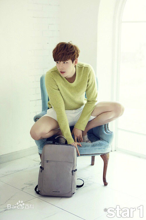李钟硕(Lee Jong Suk)star 1性感图片图集