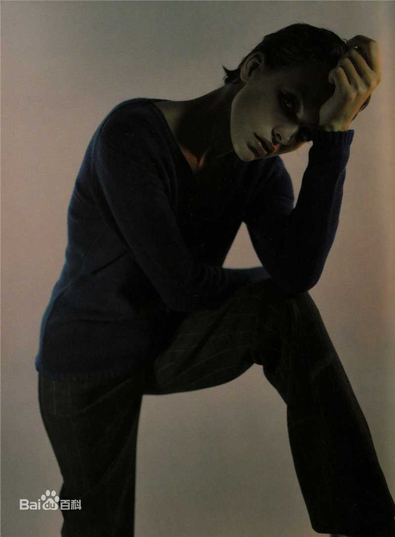 精选米拉·乔沃维奇(Milla Jovovich)精彩图册1