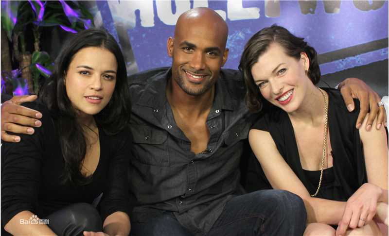 精选米拉·乔沃维奇(Milla Jovovich)精彩图册1