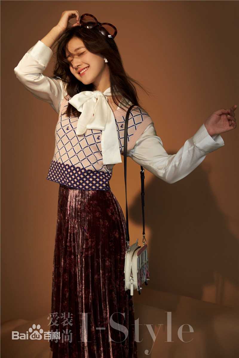 赵露思InStyle优家画报壁纸壁纸