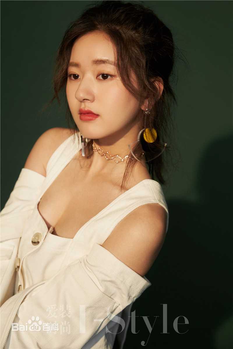 赵露思InStyle优家画报壁纸壁纸