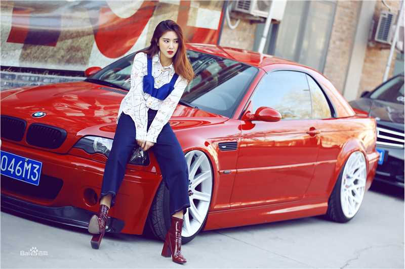 张沙沙(sophia)生活照壁纸壁纸