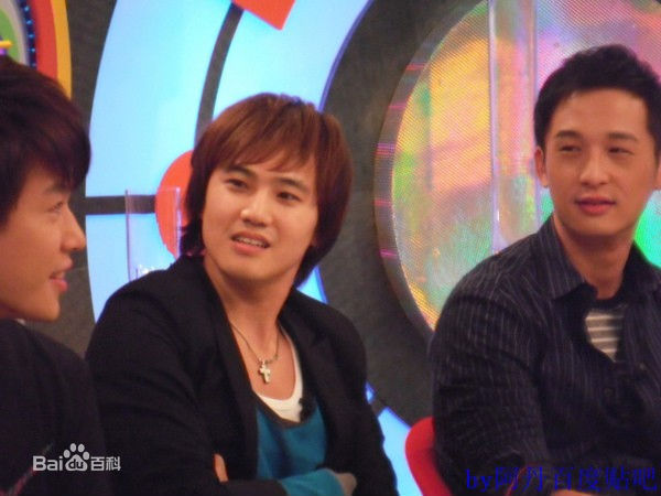 阿丹出席活动生活照相册