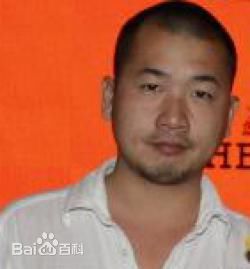 高清卫铁性感图片