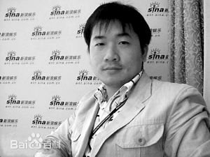 高清卫铁性感图片