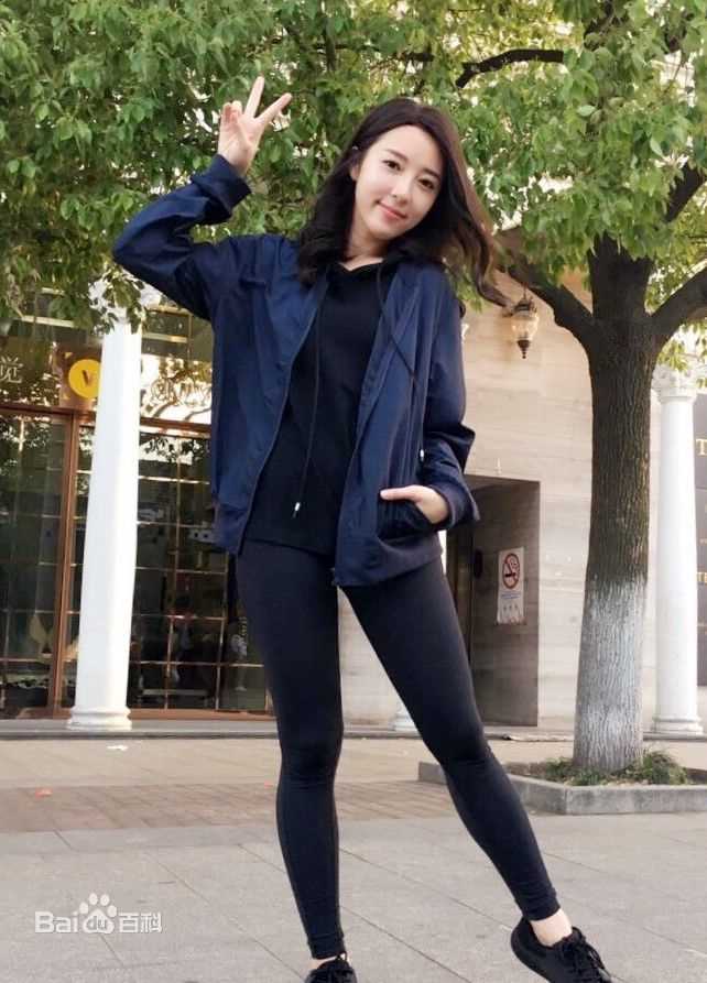 高清蔡颐榛(Bernice)性感图片