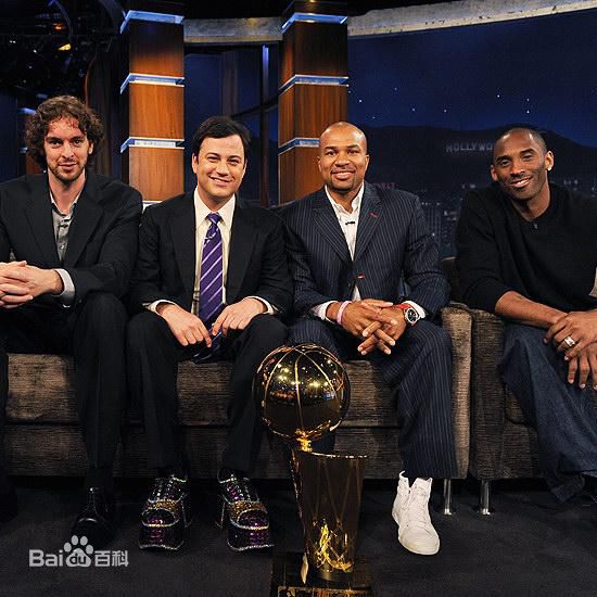 吉米·坎摩尔(James Christian Kimmel)吉米鸡毛秀采访名人图片图集