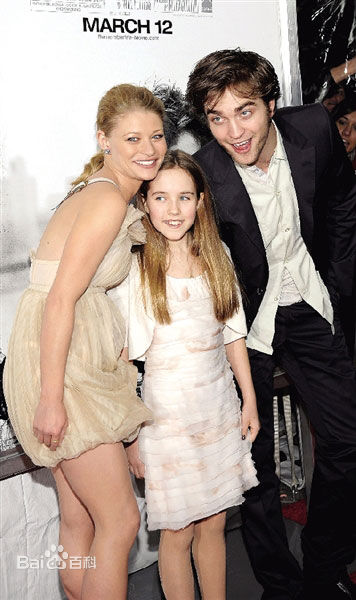 艾米莉·德瑞文(Emilie de Ravin)艾米莉素颜照相册