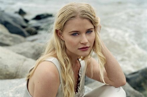 精选艾米莉·德瑞文(Emilie de Ravin)