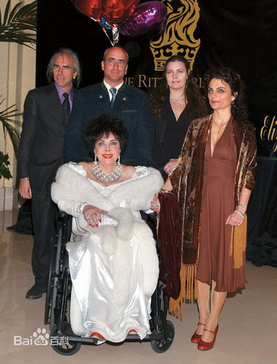 最全伊丽莎白·泰勒(Elizabeth Taylor)精彩图册