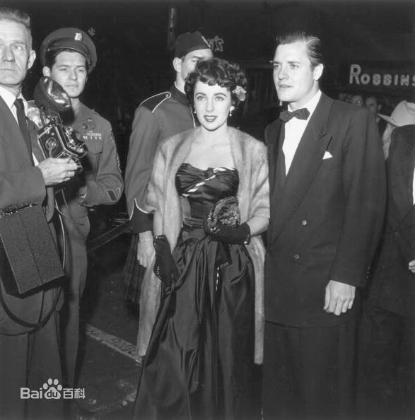 最全伊丽莎白·泰勒(Elizabeth Taylor)精彩图册1