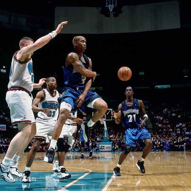 斯蒂芬·马布里(Stephon Marbury)森林狼时期前后照片