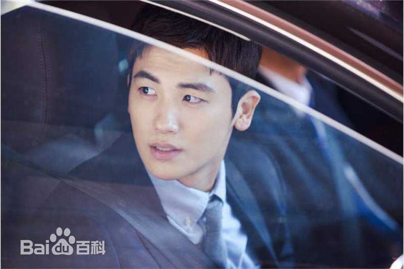 最全朴炯植(,Park Hyung Sik)在《suits》(2018)中的壁纸