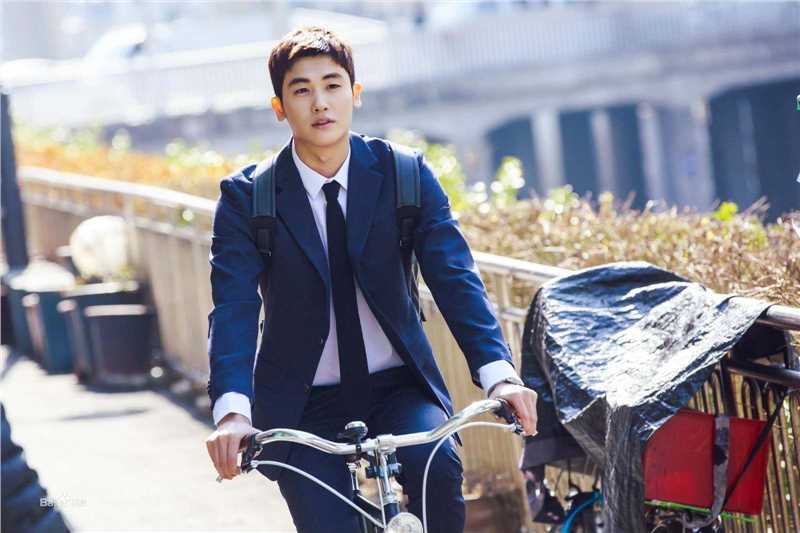 最全朴炯植(,Park Hyung Sik)在《suits》(2018)中的壁纸
