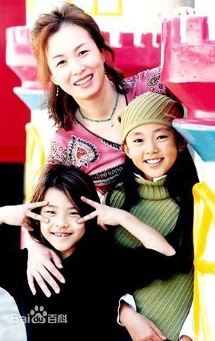 金美淑(,Kim Mi Sook)《外出》最新剧照