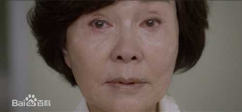 归亚蕾(Kuei Ya-Lei)在参演歌曲《不一样又怎样》MV中的