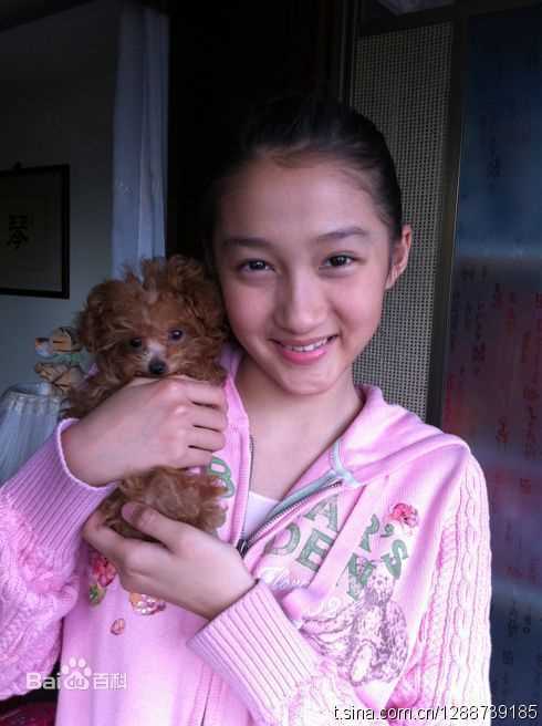 关晓彤(Guan Xiaotong)生活照图片图册