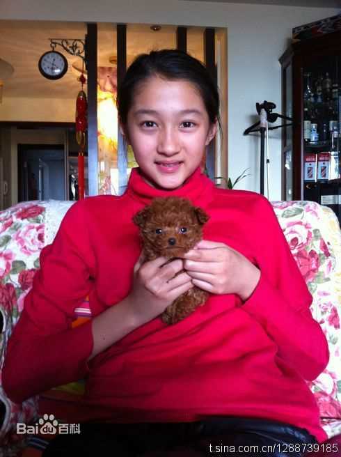 关晓彤(Guan Xiaotong)生活照图片图册