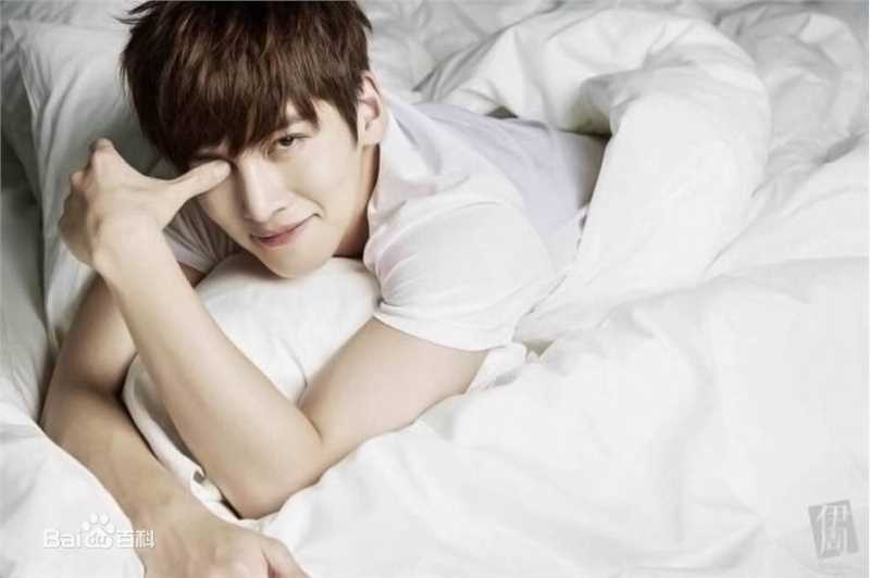 池昌旭(Ji Chang Wook、チ チャンウク)最优质杂志《伊周》相册