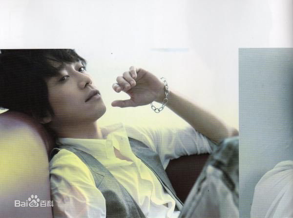 张栋梁(Nicholas Teo)专辑图片生活照