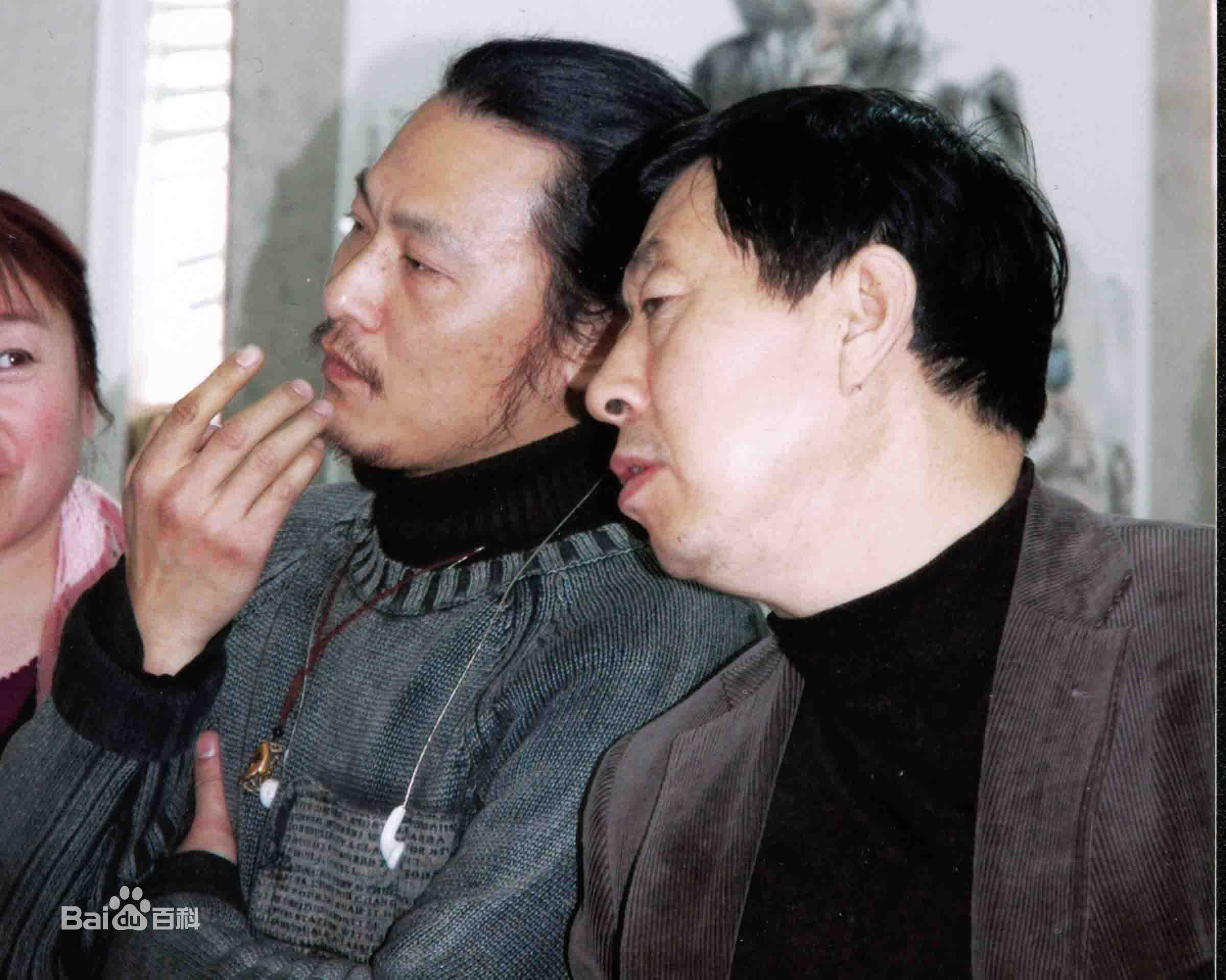 彭宇画家素颜照壁纸