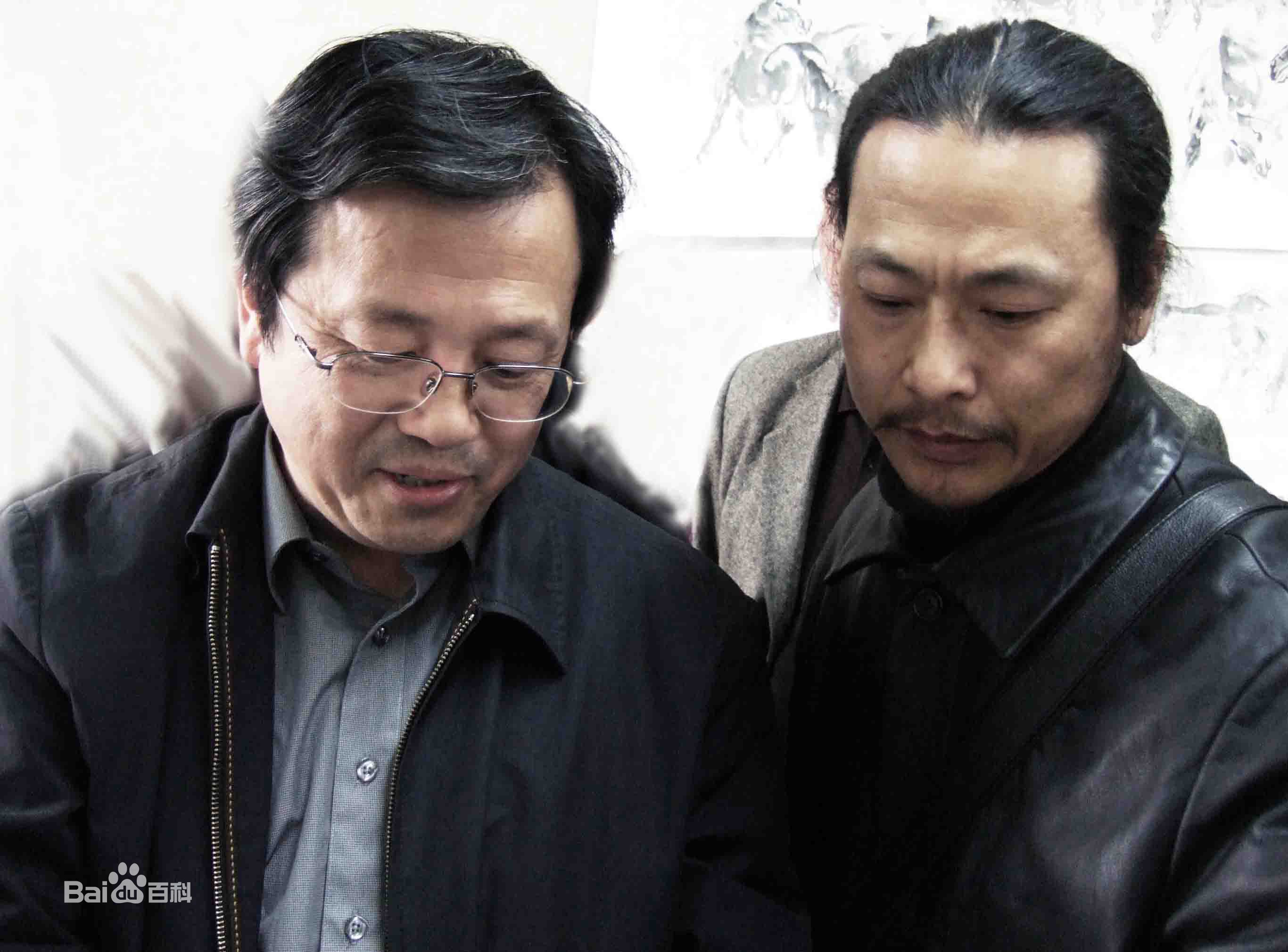 彭宇画家素颜照壁纸